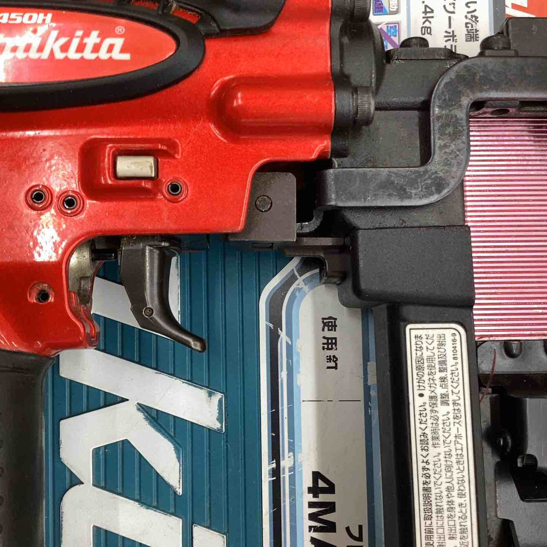 ◇マキタ(makita) 高圧フロアタッカ AT450H【越谷店】