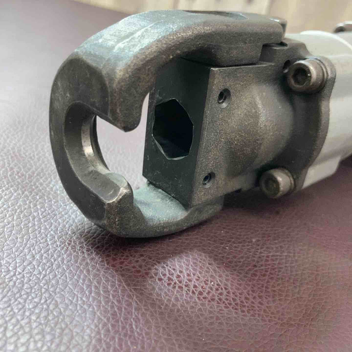 【中古品】 ★マキタ(makita) 電動ハンマ HM0830 【東大和店】