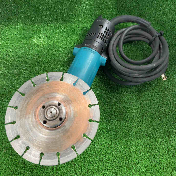 ☆マキタ(makita) 125mm ディスクグラインダ 9535B【草加店】