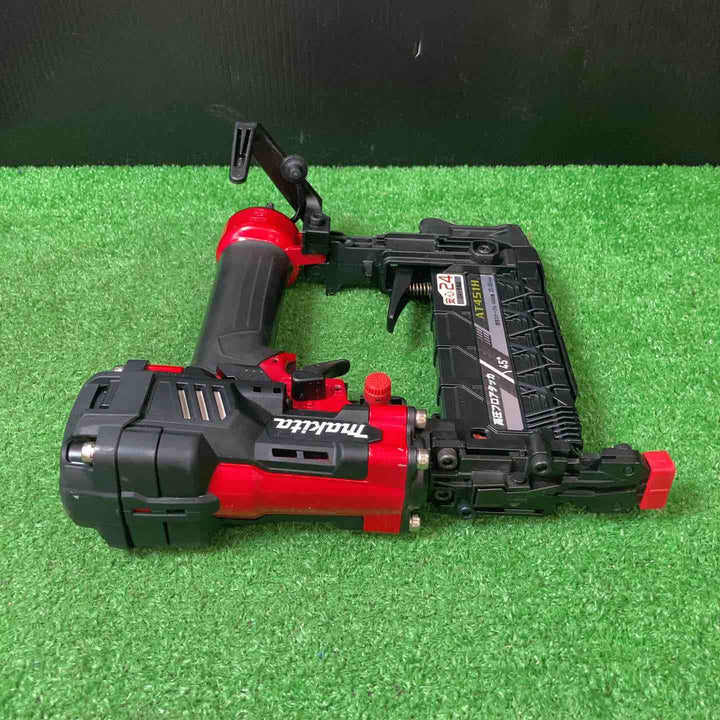 ★マキタ(makita) 高圧フロアタッカ AT451H【岩槻店】