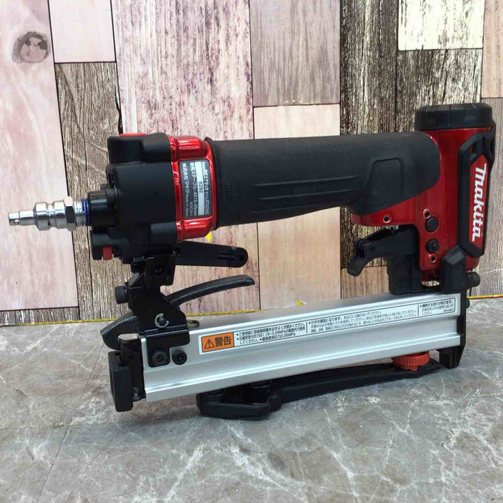 【中古品 美品】★マキタ makita 高圧エアタッカ AT425HE 本体のみ ケース無し【八潮店】