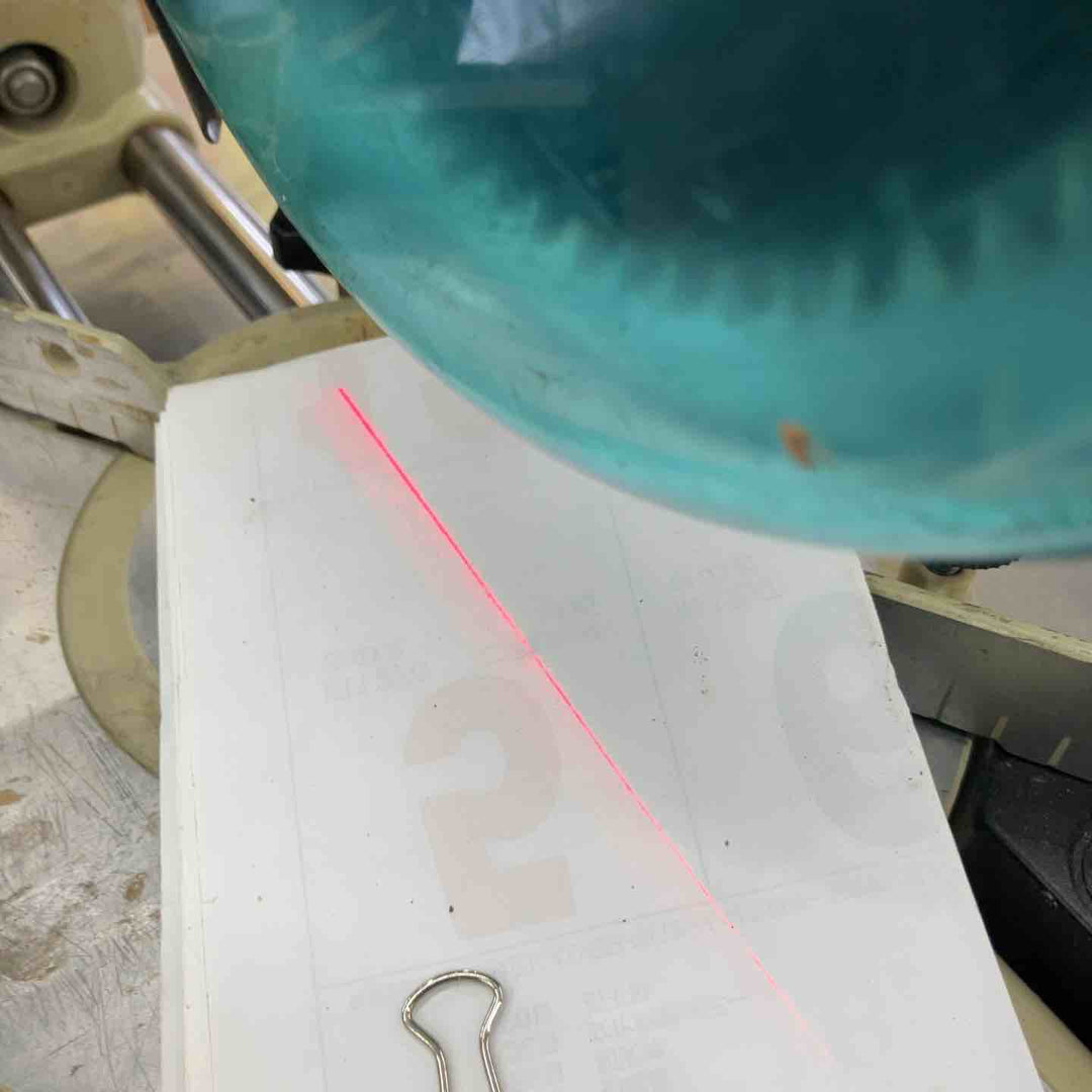 ☆マキタ(makita) 卓上スライド丸のこ LS0611FL【所沢店】