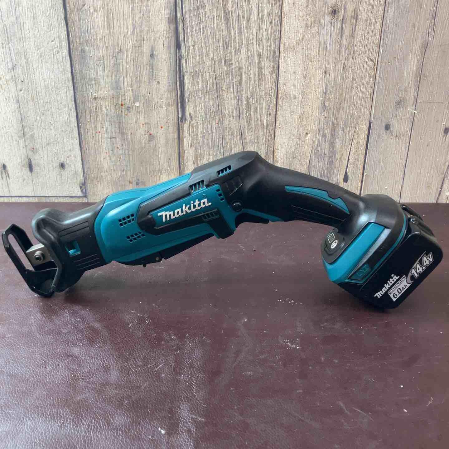 マキタ(makita) JR144DZ コードレスレシプロソー【船橋馬込店】【店頭取引限定】【中古】管理番号：ITVSIV1UP6NG 中古品】マキタ(makita) コードレスレシプロソー JR144DZ 14.4V