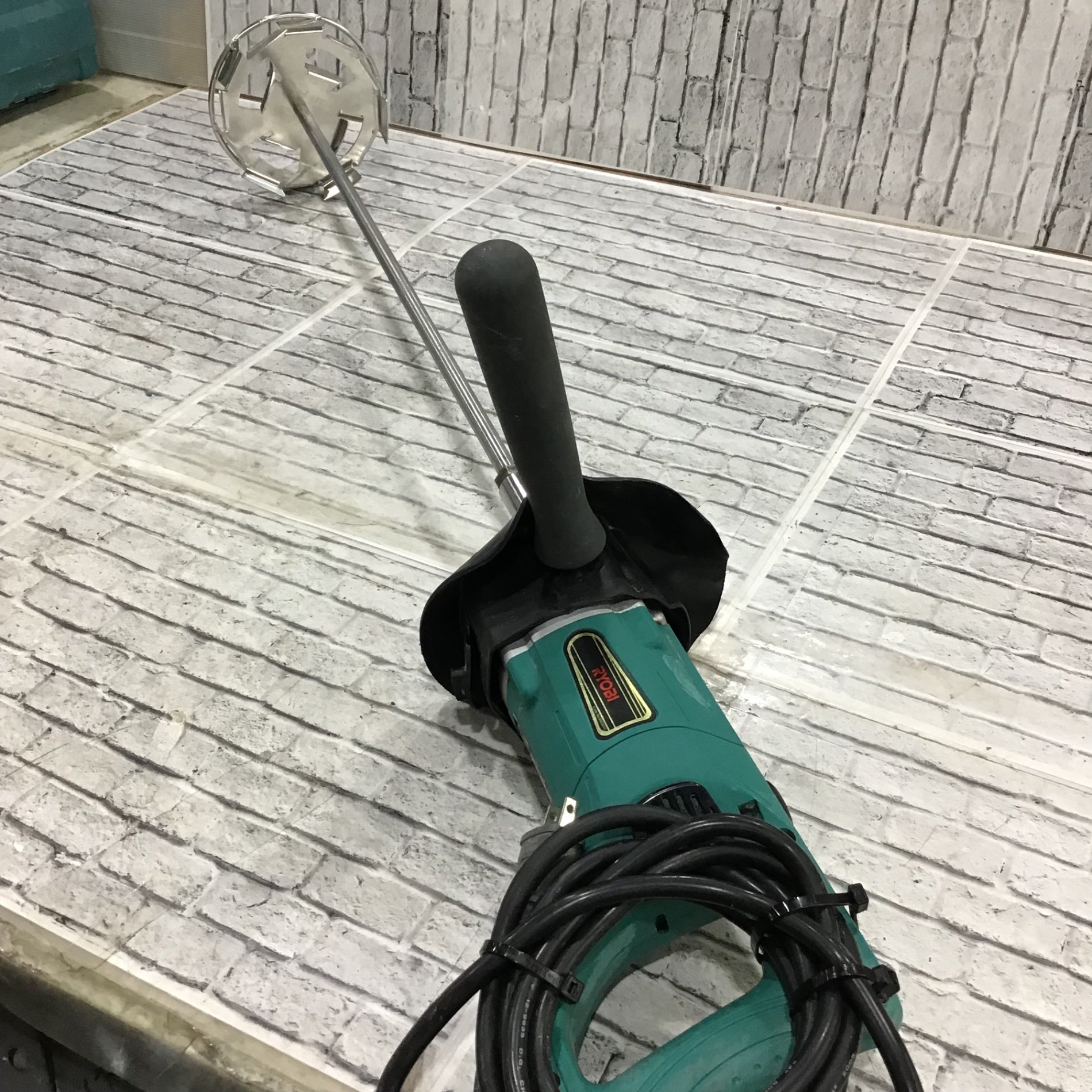 〇リョービ RYOBI コンクリートかくはん機 PMT-1362【川口店