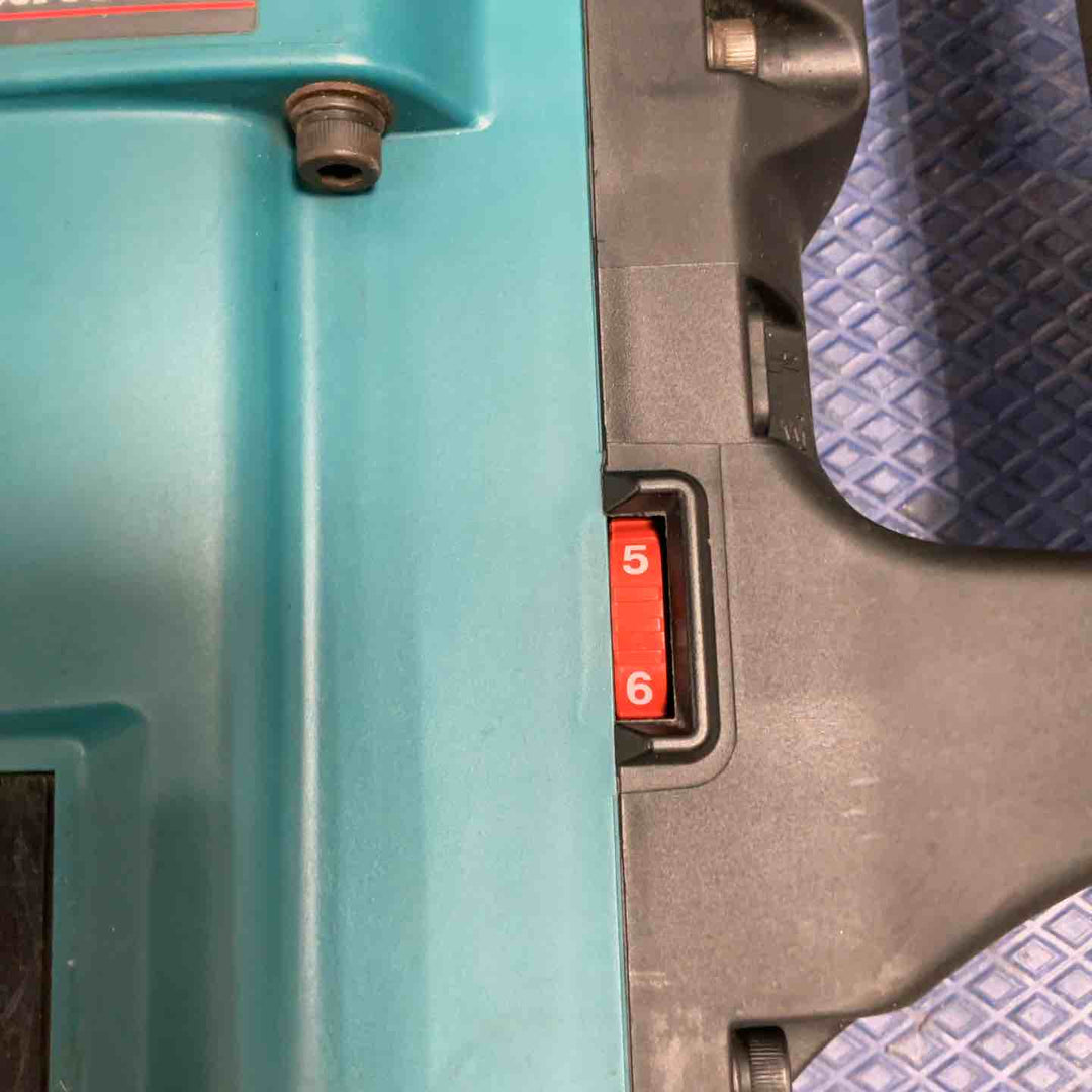 makita 電動ハンマ HM1202C【草加店】