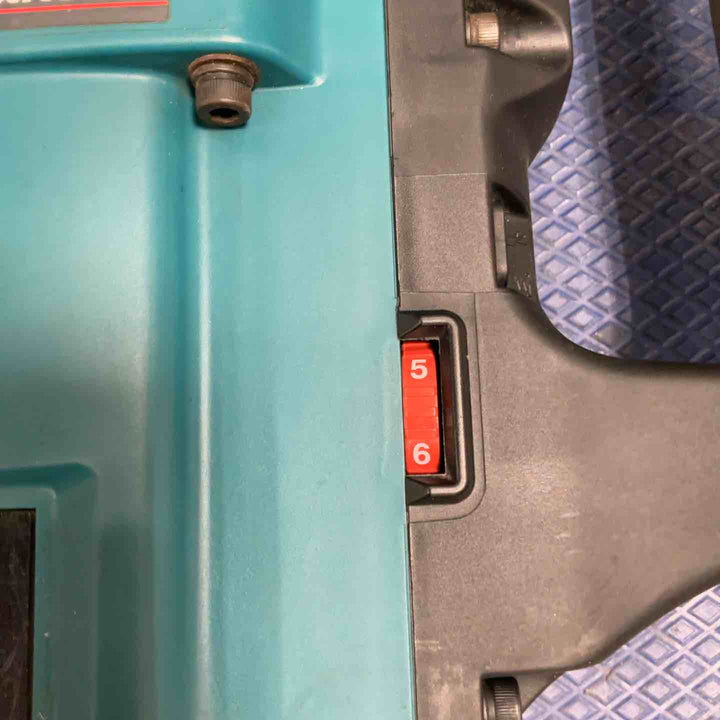 makita 電動ハンマ HM1202C【草加店】