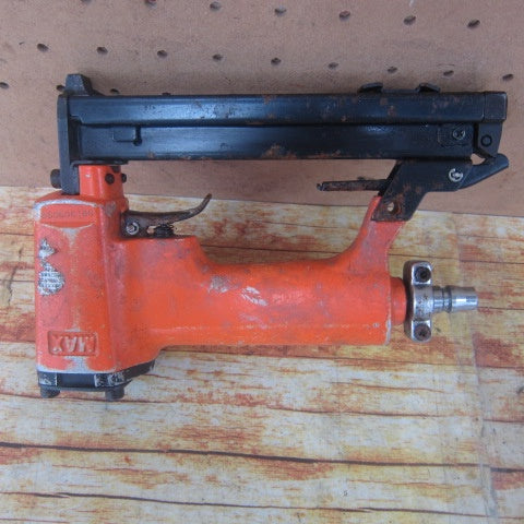 MAX TA-20A/422J 常圧エアタッカ【市川行徳店】【店頭取引限定】【中古】管理番号：ITZHZO8BDAKO 中古品】 マックス(MAX) 常圧エアタッカ TA-20A/422Jキュウオン 【藤沢