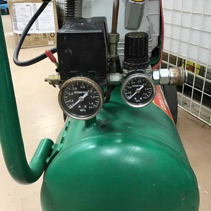 【店頭受取り限定】〇藤原産業 エアーコンプレッサー 30L SK11 62-2846-34/AB20-30【草加店】