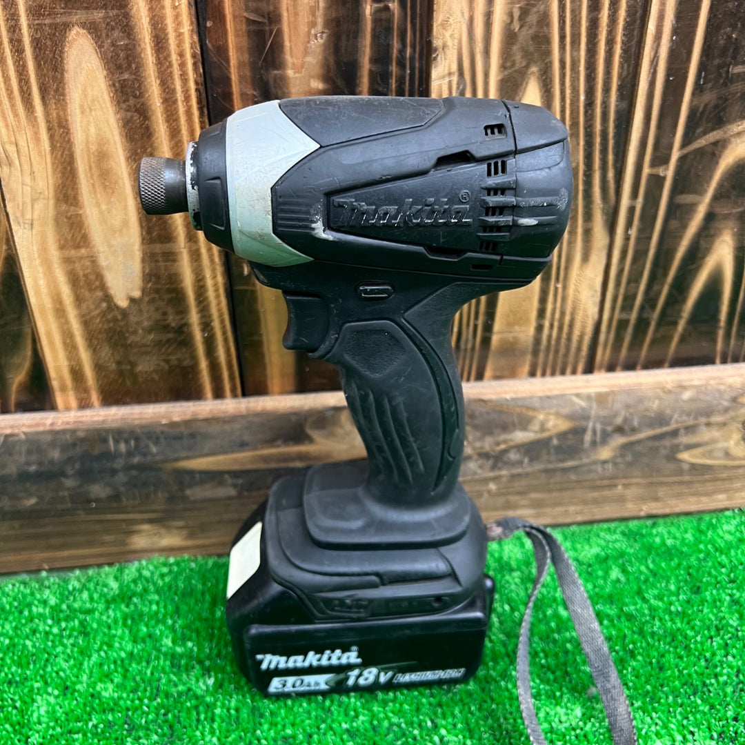 マキタ 18Vインパクトドライバ TD146DX2B 本体+バッテリ ビットスリーブ動き渋め【桶川店】