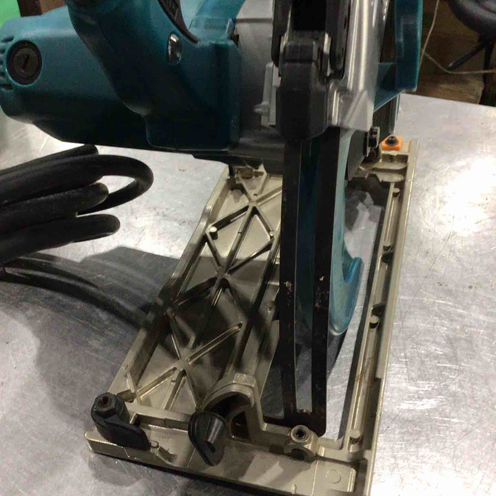 ★マキタ(makita) 丸のこ 5837BA【川口店】