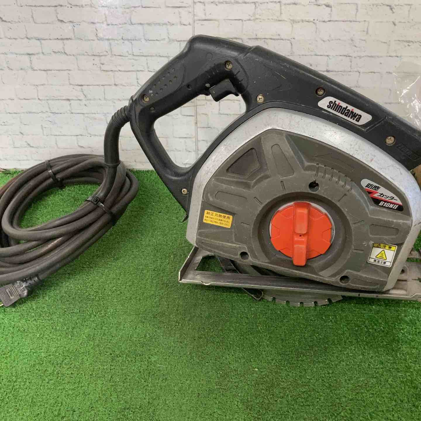 新ダイワ B18N2 180mm 防塵カッター【リライズ市川行徳店】【店頭取引限定】【中古】ITTMLYQB76QC 新ダイワ B18N2 180mm 防塵カッター【リライズ市川行徳店】【店頭取引