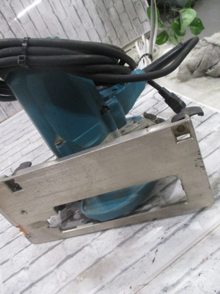 ★マキタ(makita) 電気マルノコ 5637BA【川口店】