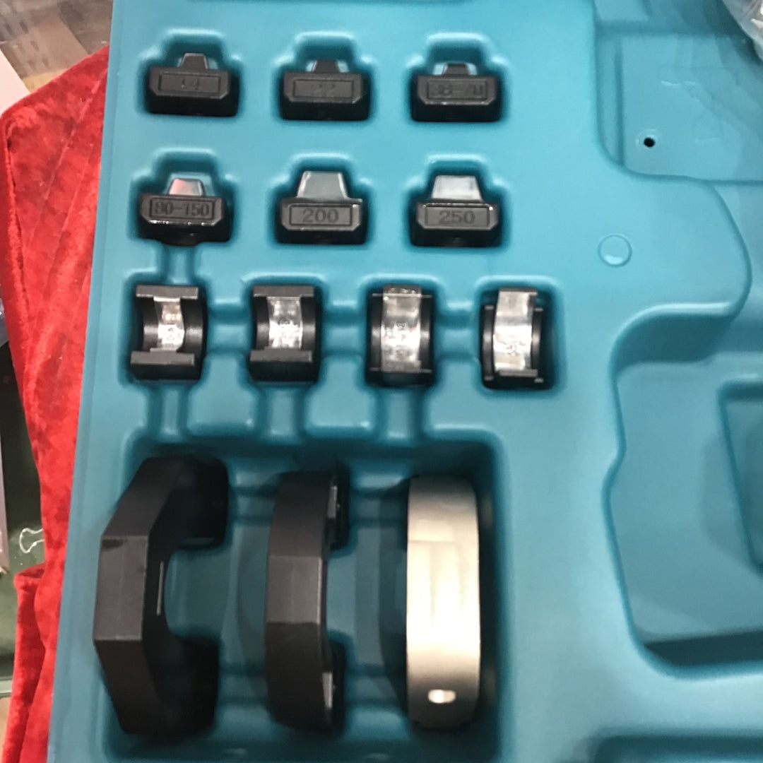 ★マキタ(makita) コードレス圧着機 TC300DRG【草加店】