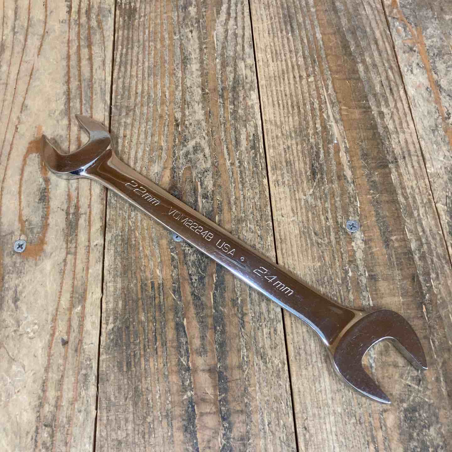 snaponオープンエンドレンチ Amazon.co.jp: スナップオン 22-24mm オープンエンドレンチ