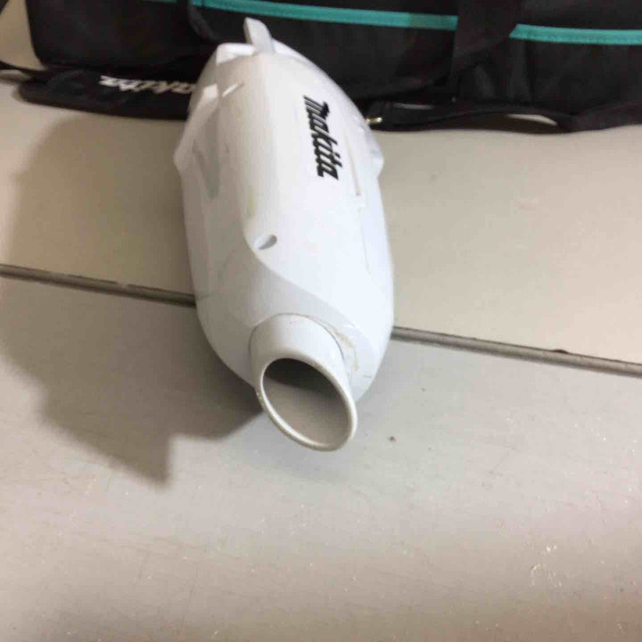 純正バッテリー&充電器付き☆マキタ(makita) コードレスクリーナー CL107FDSHW【戸田店】