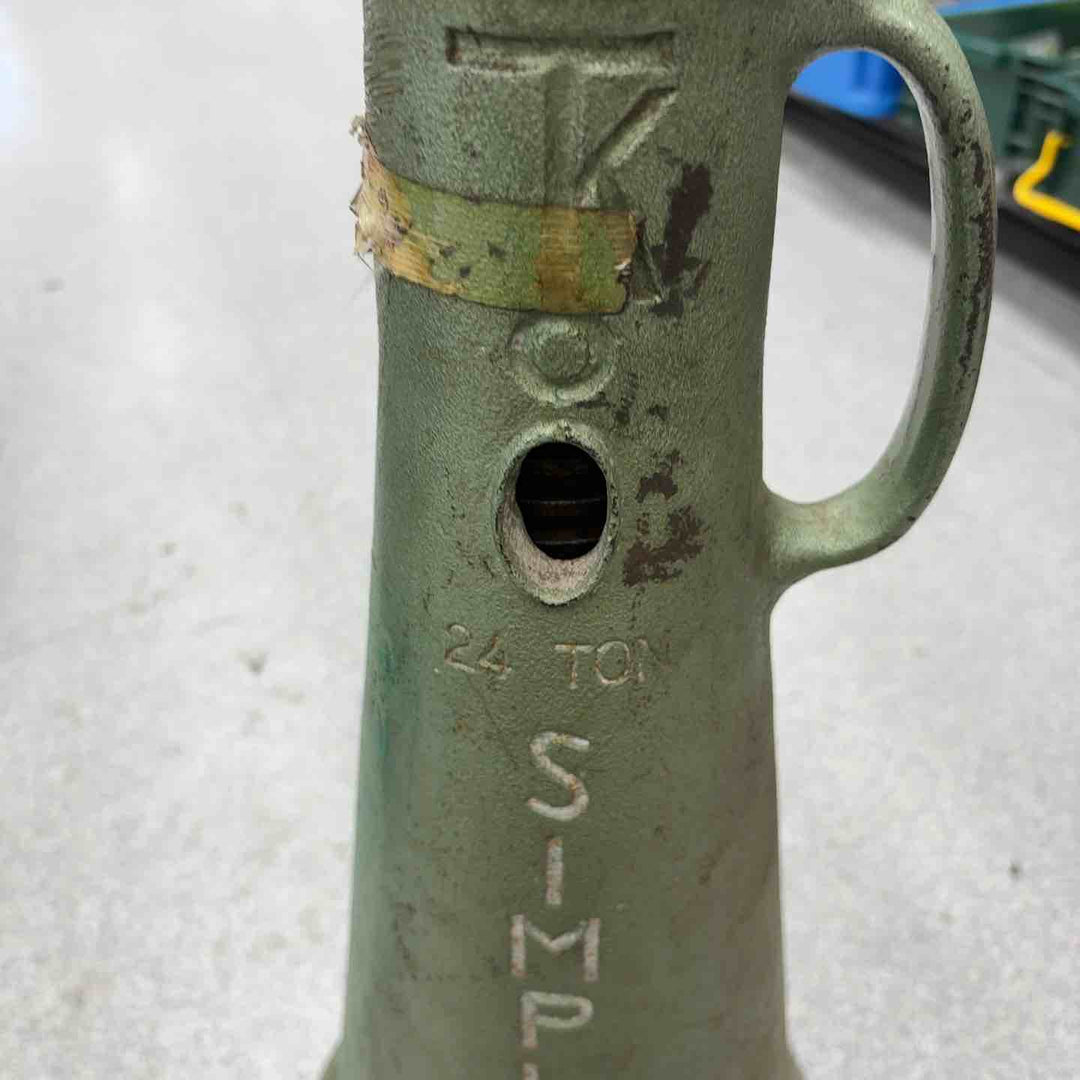 【店頭受取り限定】SIMPLEX SJ2518 スクリュージャッキ 24トン【八潮店】