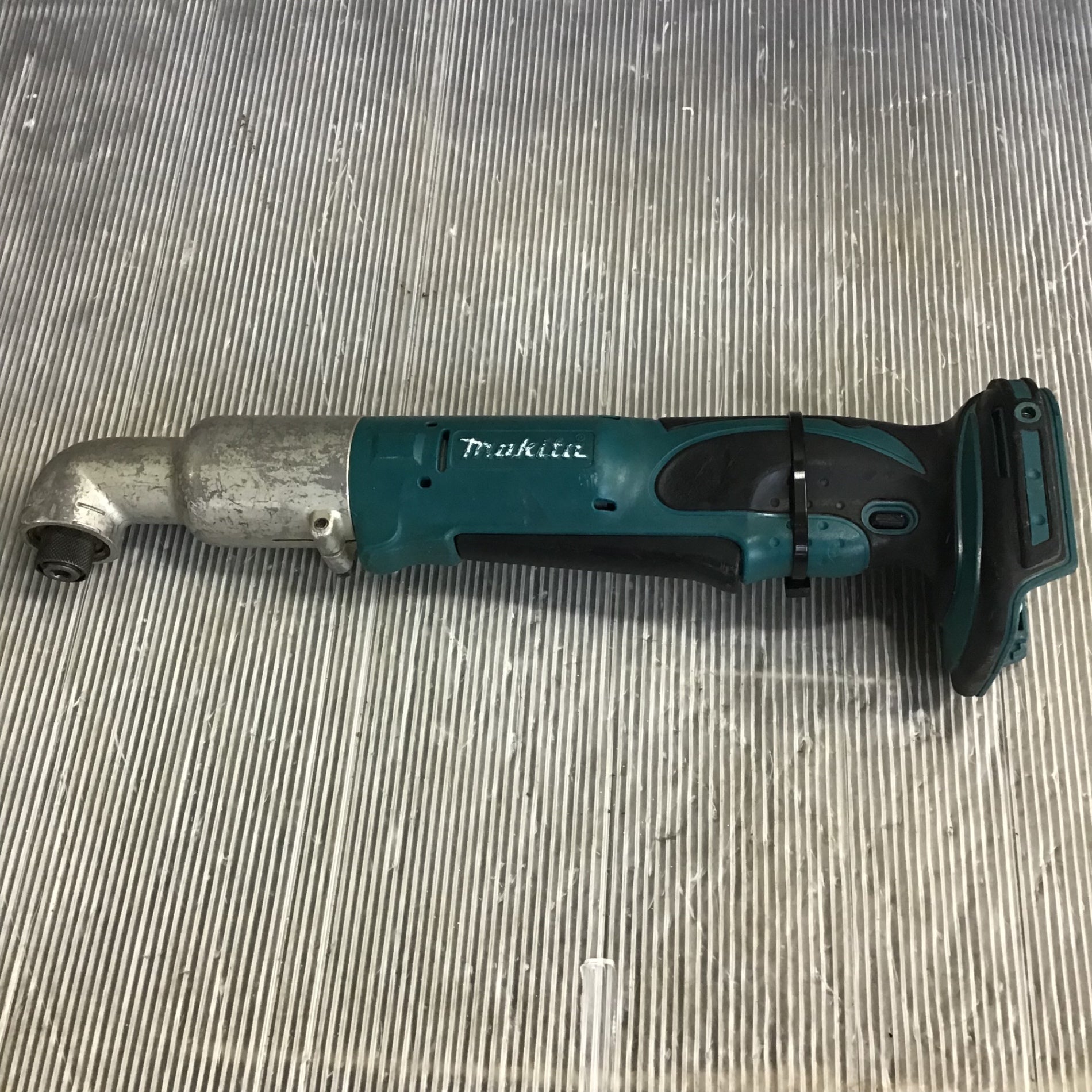 マキタ Makita アングル インパクト ドライバ TL060DZ ☆マキタ(makita) コードレスアングルインパクトドライバ TL060DZ