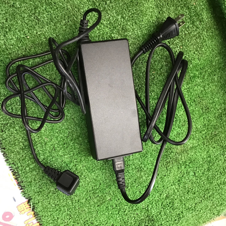 ハイコーキ(HIKOKI ※旧:日立工機) コードレス冷温庫 UL18DBA 本体のみ【桶川店】