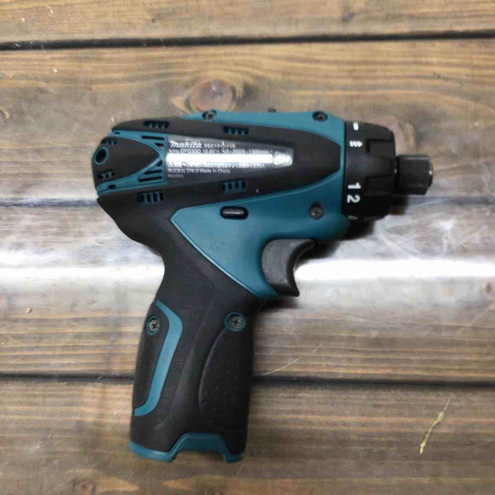 ☆マキタ(makita) コードレスドリルドライバー DF030DWX【戸田店】