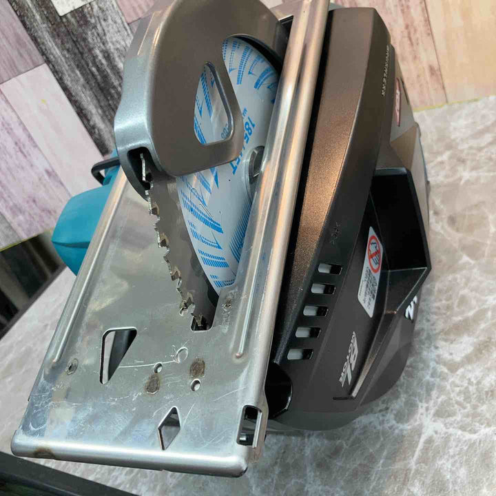 ★マキタ(makita) コードレスチップソーカッター CS001GRMX【八潮店】