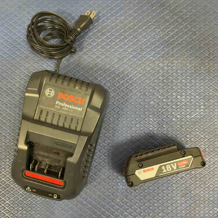 ボッシュ BOSCH 充電式LEDライト GLI VariLED ※18V/2.0Ahバッテリー、充電器付き【草加店】