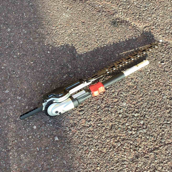 ◇マキタ(makita) コードレススプリット草刈機  MUX60DZ【越谷店】