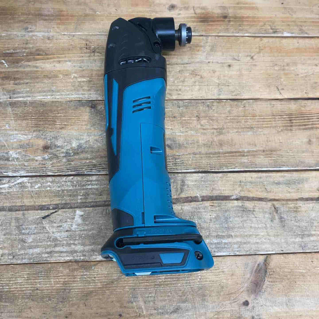 【中古品】 【フルセット品】 マキタ(makita) コードレスマルチツール TM50DRF 【東大和店】
