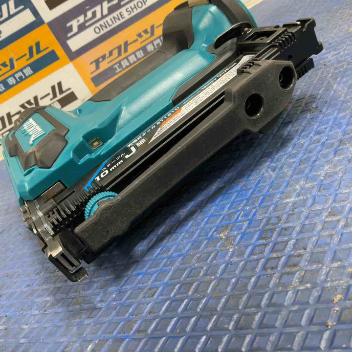 ★マキタ(makita) コードレスタッカー ST121DZK【草加店】