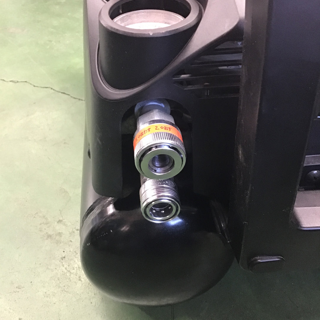 【オータムセール!美品】 マックス(MAX) エアコンプレッサー AK-HH1270E2_ブラック【桶川店】