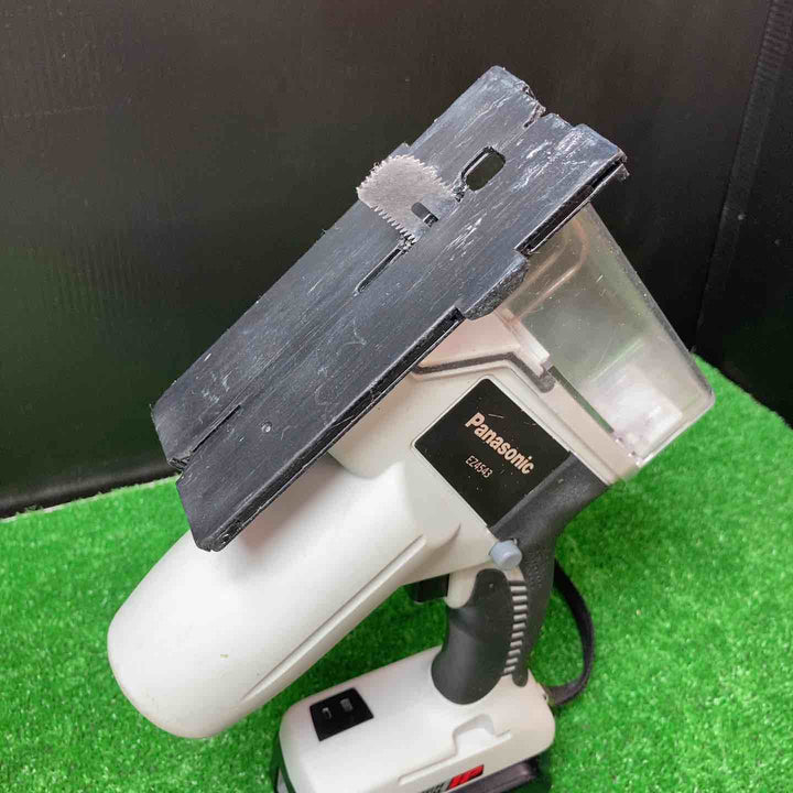 ◇パナソニック(Panasonic) コードレス角穴カッター EZ4543LS2S-B【岩槻店】