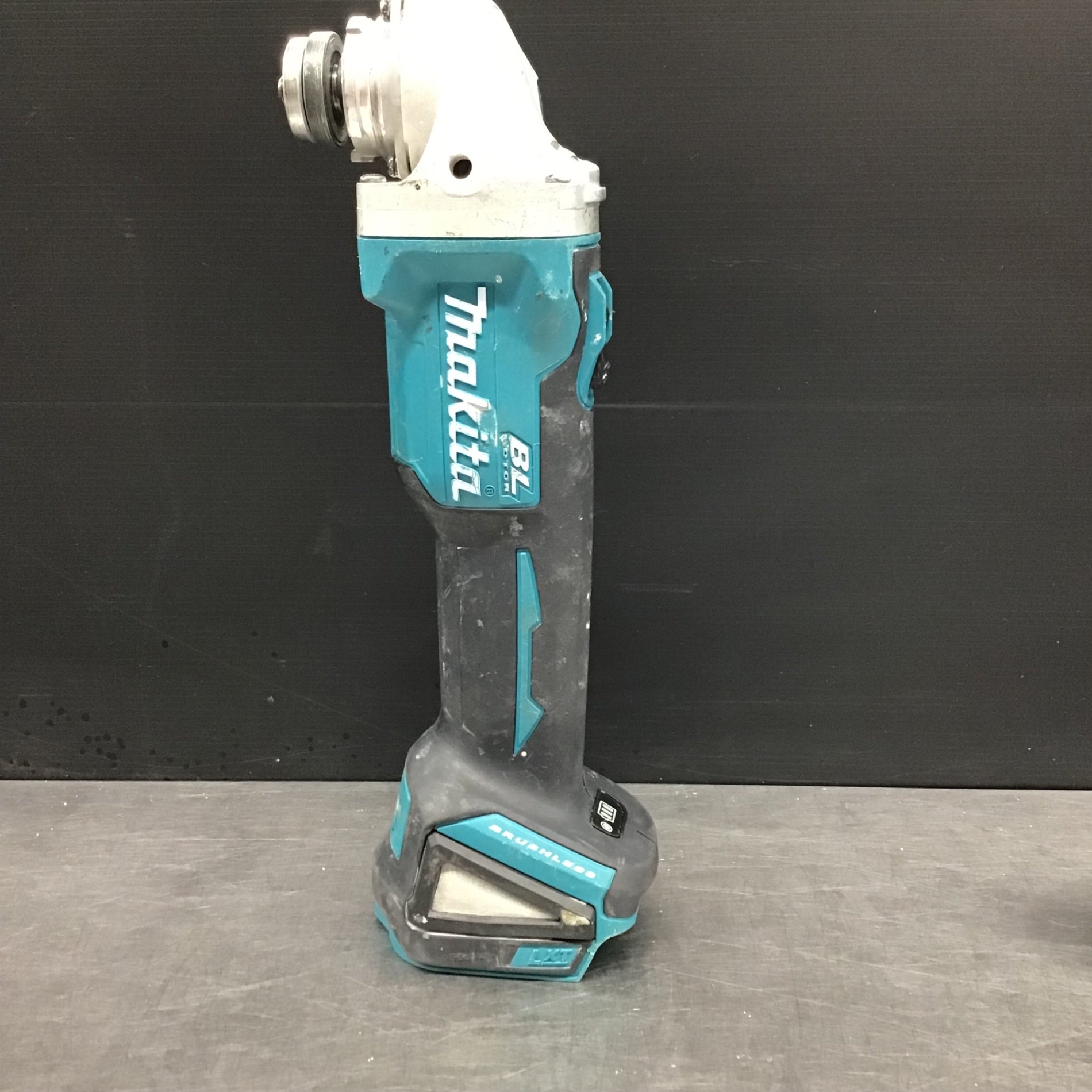 ☆マキタ(makita) 100mmコードレスディスクグラインダ GA404DZN (GA404DN)【戸田店】