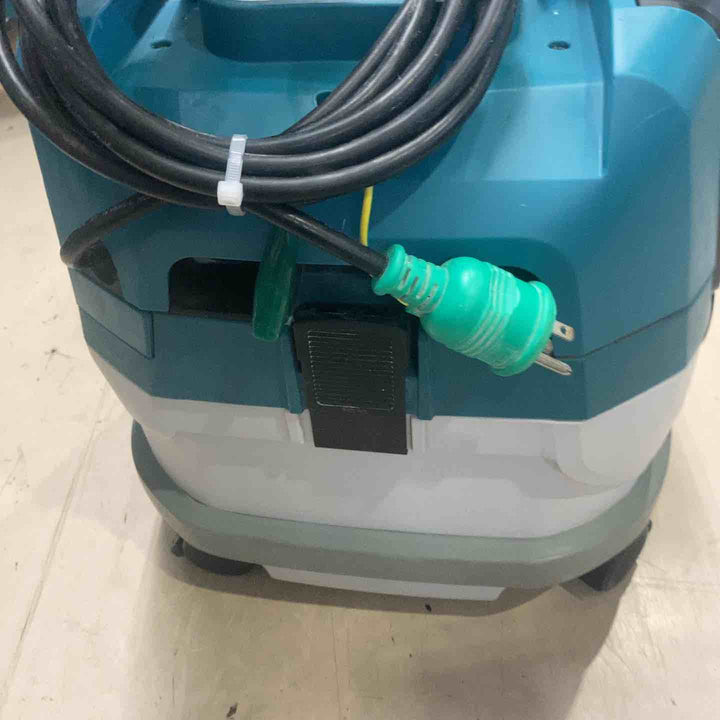 ★マキタ(makita) 集じん機 乾湿両用 VC0820【町田店】