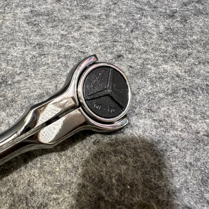 ▼スナップオン/Snap-on 3/8drスイべルヘッドラチェット 差込角:3/8 FHNFD100 旧グリップ ダークチタン【桶川店】
