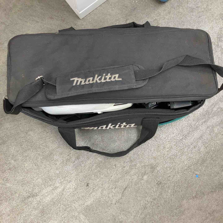 ★マキタ(makita) コードレスクリーナー CL142FDRFW【川崎店】