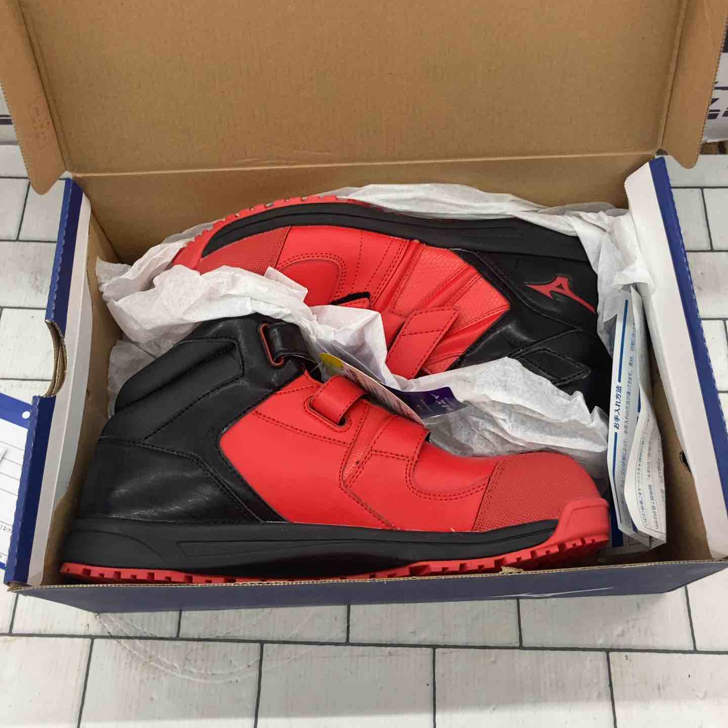 みぃ品 オールマイティ SSⅡ 21H 強靭ハイカット ブラック×ダークシルバー