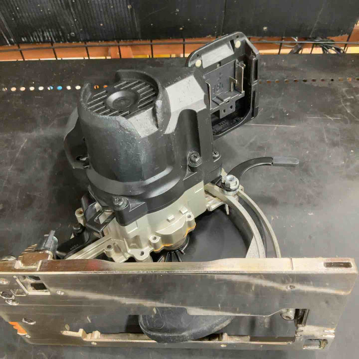 ★マキタ(makita) コードレス丸のこ HS631DZB【草加店】