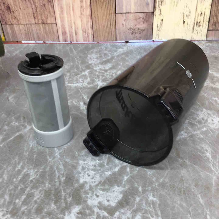 ★マキタ(makita) コードレスクリーナー CL286FDZO【八潮店】