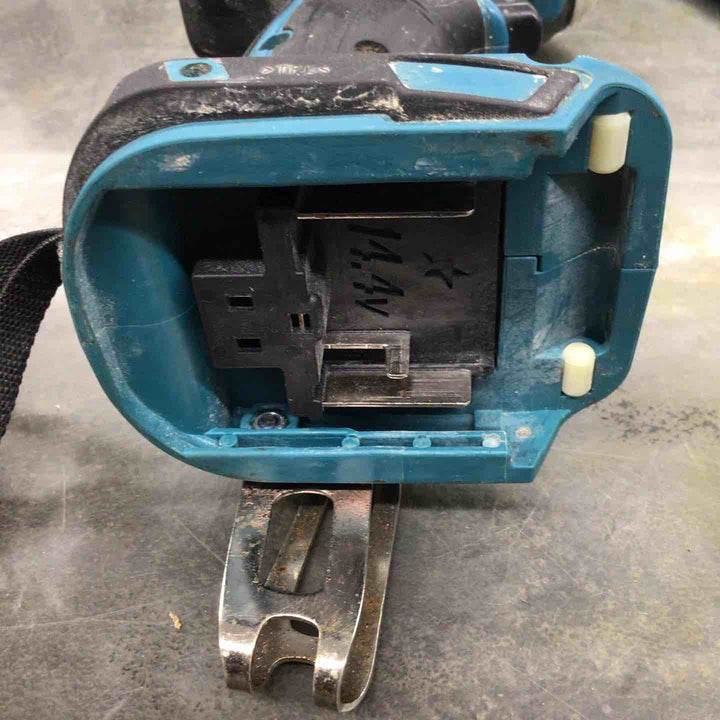 ★マキタ(makita) コードレスインパクトドライバー TD138DZ【戸田店】