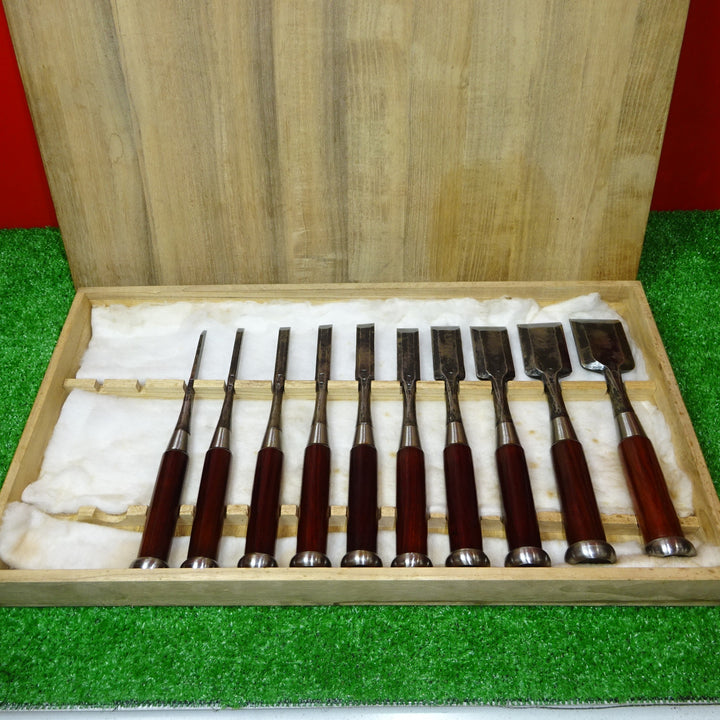 田斎作? 「侊悦」 槌目 10本組鑿 【岩槻店】