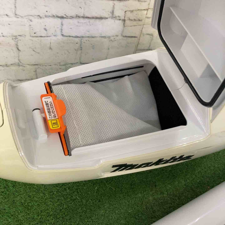 ◇マキタ(makita) コードレスクリーナ CL107FDZW【町田店】