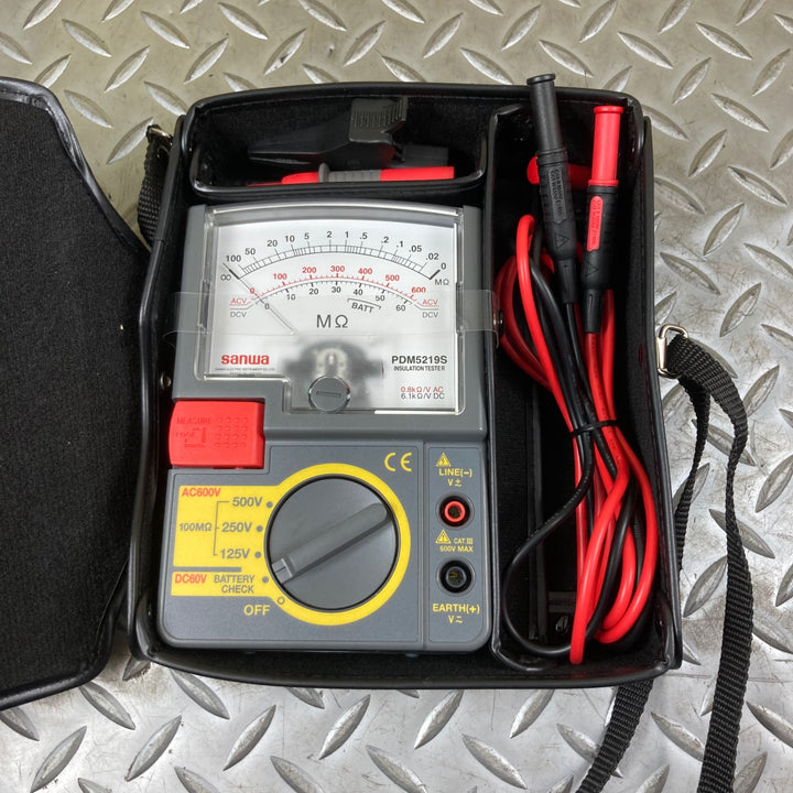 三和電気計器(サンワ/sannwa) 3レンジアナログ絶縁抵抗計 PDM5219S【川崎店】