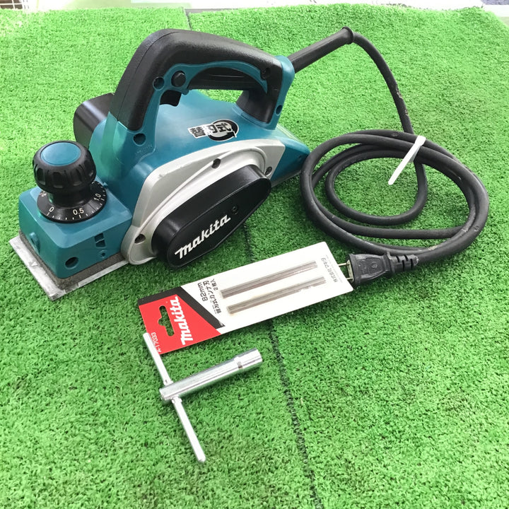 ☆マキタ(makita) 電気カンナ KP0800ASP 替刃式 コード削れあり【桶川店】
