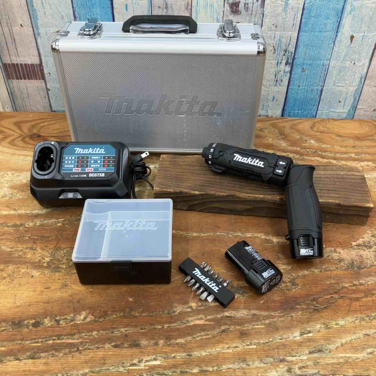 ★マキタ(makita) コードレスペンドリルドライバー DF012DSHXB【柏店】 ☆マキタ(makita) コードレスペンドリルドライバー DF012DSHXB【柏店