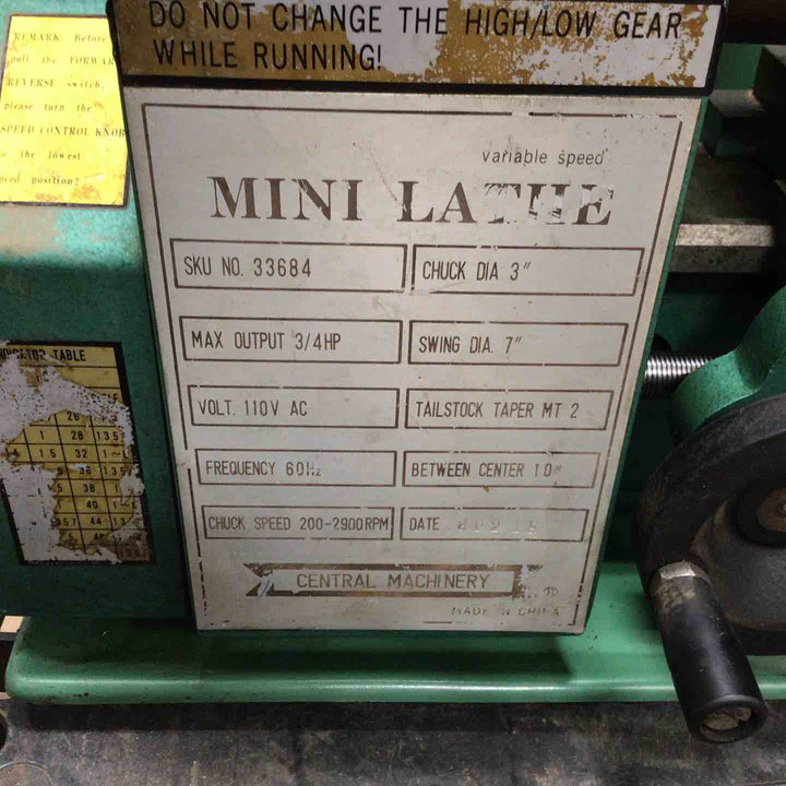 【店頭受取り限定】central machinery 卓上ミニ旋盤 33684【草加店】