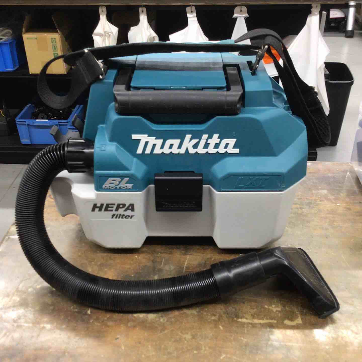 ☆マキタ(makita) コードレス集じん機 乾湿両用 VC750DZ【戸田店
