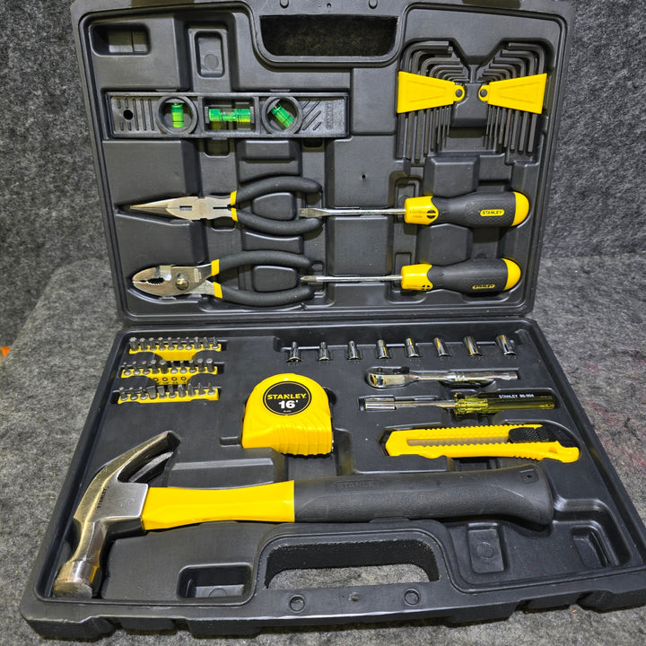 【美品】STANLEY(スタンレー) 工具セット Stanley 65 ピース Homeowner's ツールキット 94248【桶川店】