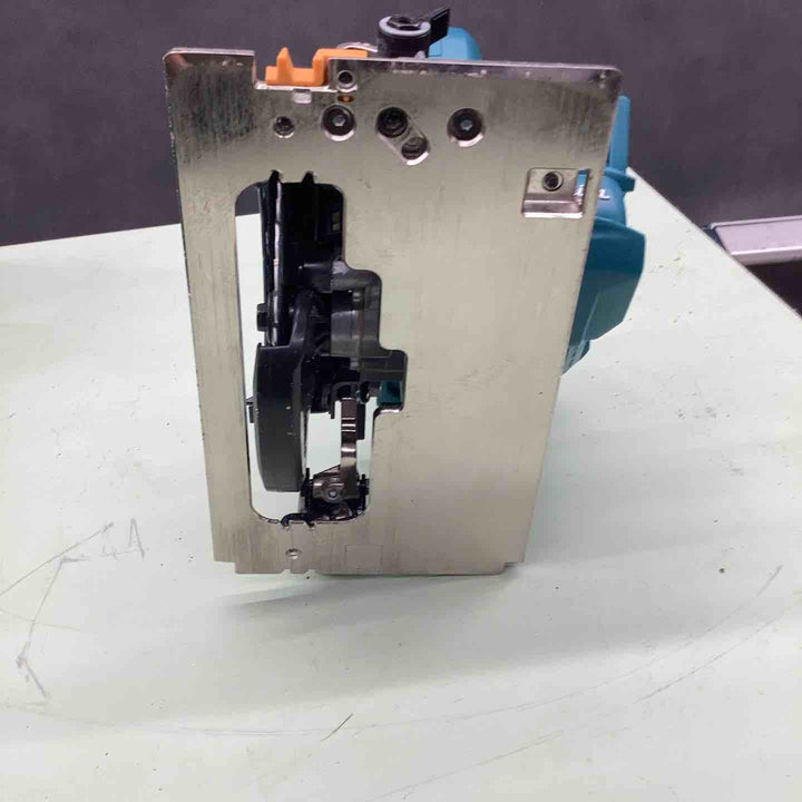 ★マキタ(makita) コードレスマルノコ HS007GZ【越谷店】