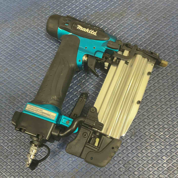 ★マキタ(makita) 高圧ピンネイラ AF501HPM【草加店】