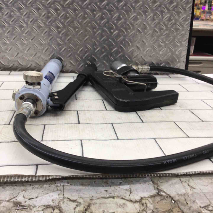 ★亀倉 手動油圧式パイプ断水機 SS-30【所沢店】