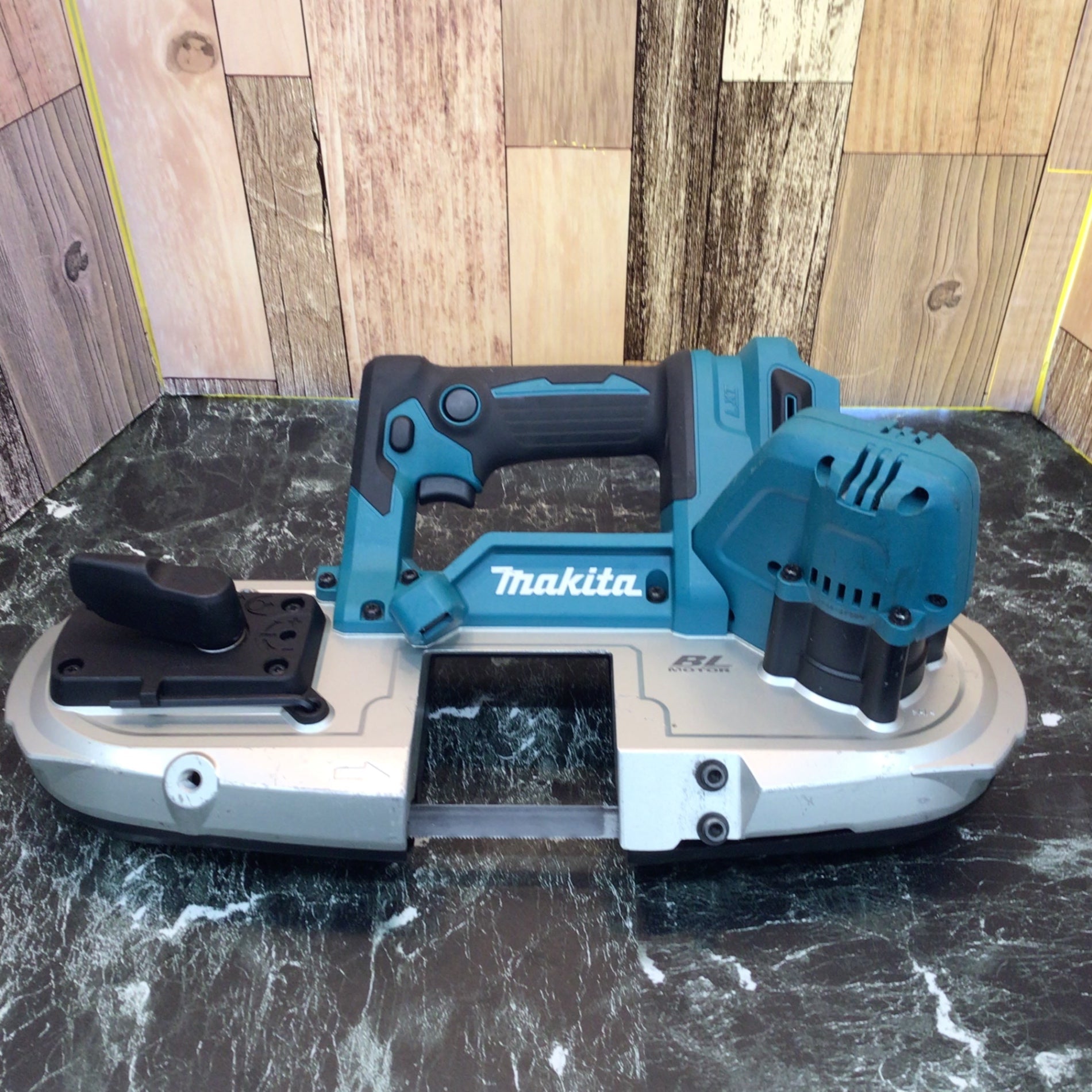 ☆マキタ(makita) コードレスポータブルバンドソー PB183DZ【八潮店】 – アクトツールオンラインショップ